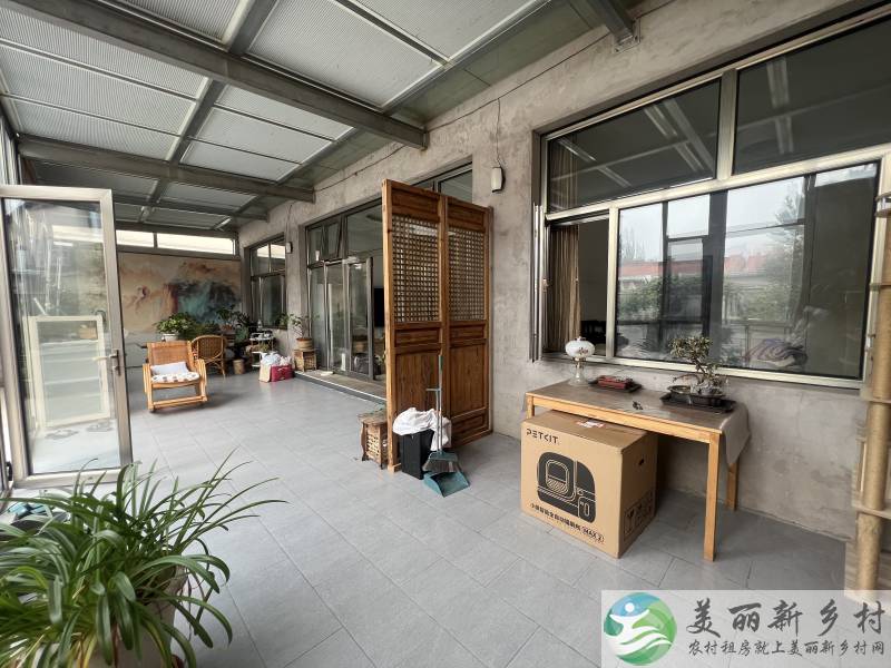 李遂风格小院，种菜养花，车能进院，必须稳定
