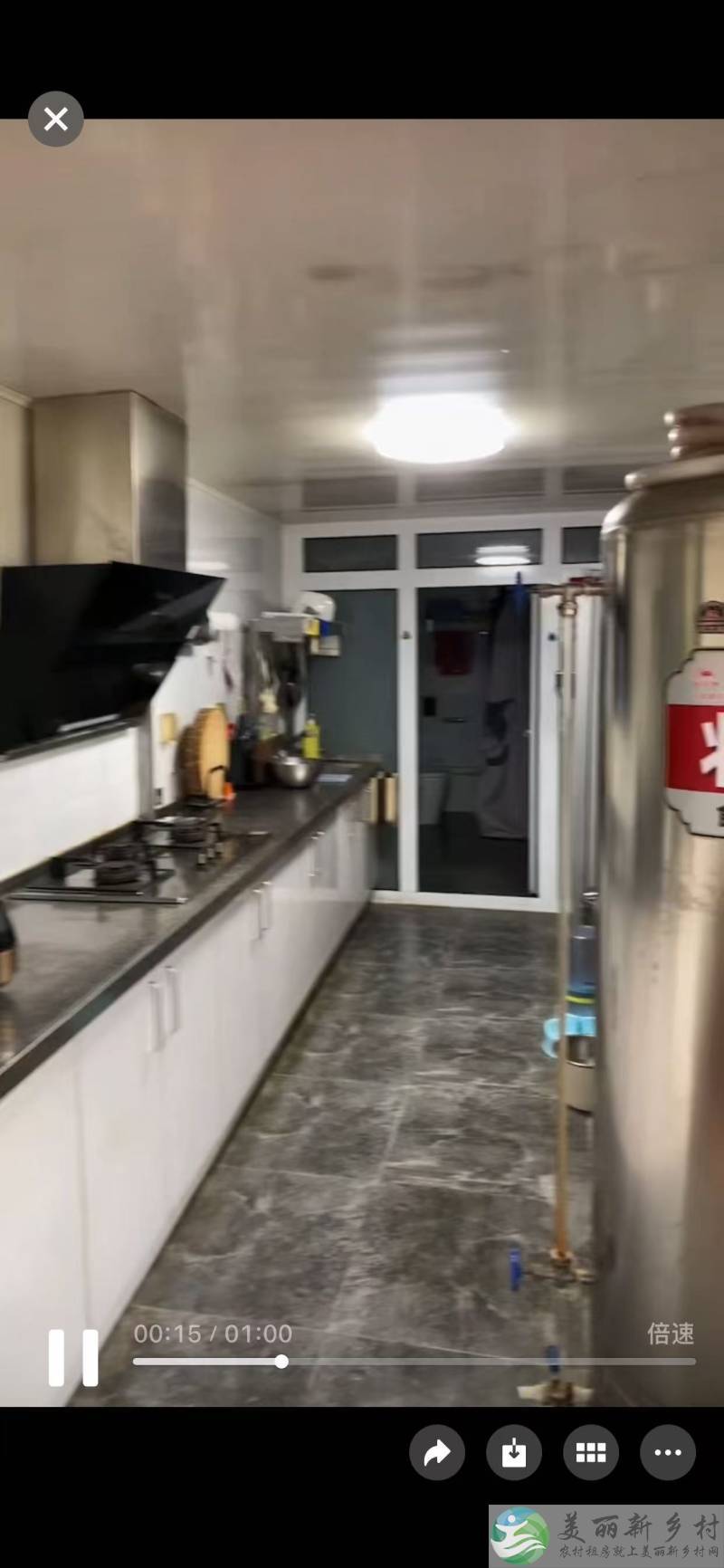 不老之乡依山傍水房龄百年精装修的独立农家院出租