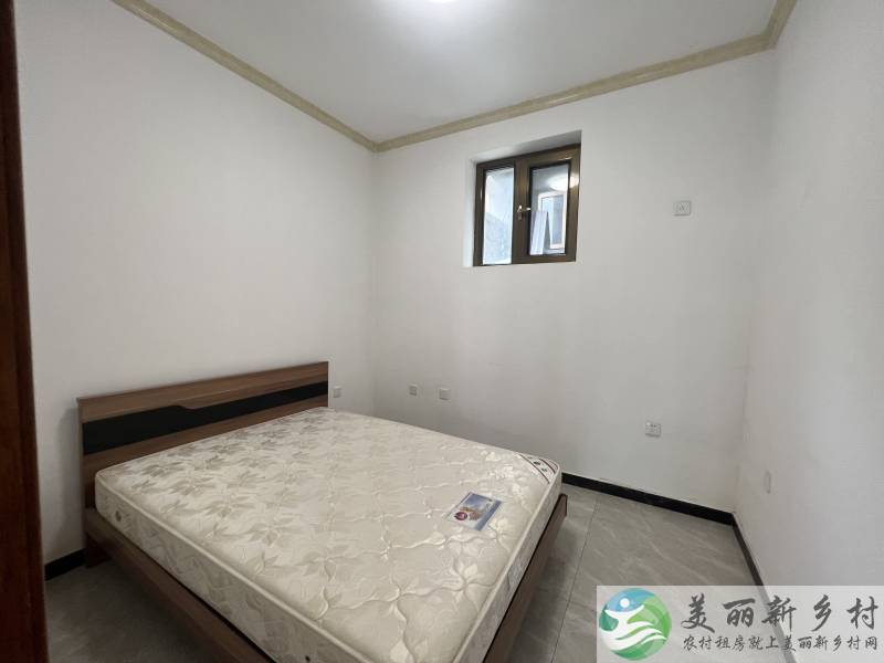 李桥二层独栋，六室两厅两卫，车能进院