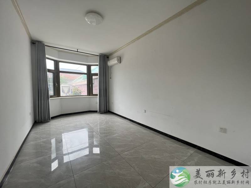 李桥二层独栋，六室两厅两卫，车能进院