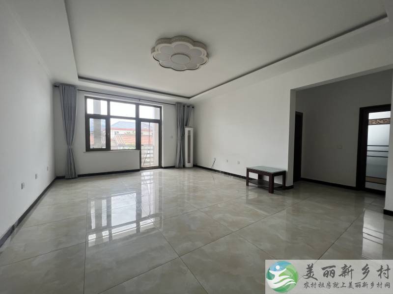 李桥二层独栋，六室两厅两卫，车能进院