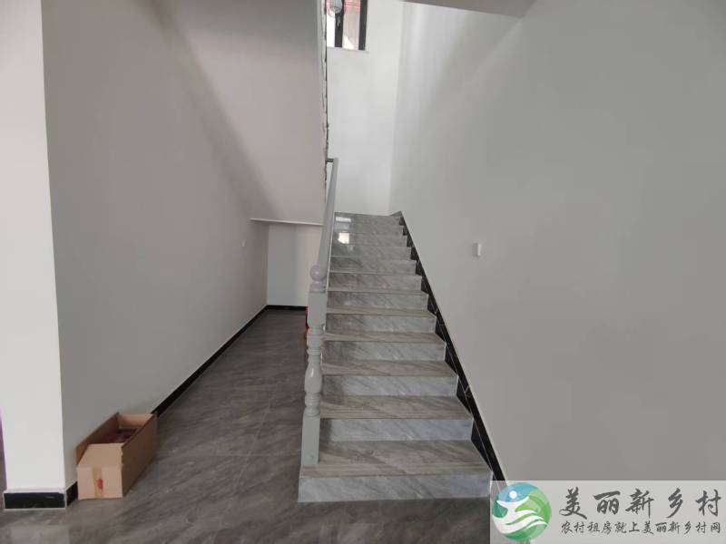 京平高速边新建二层双拼精装别墅出租