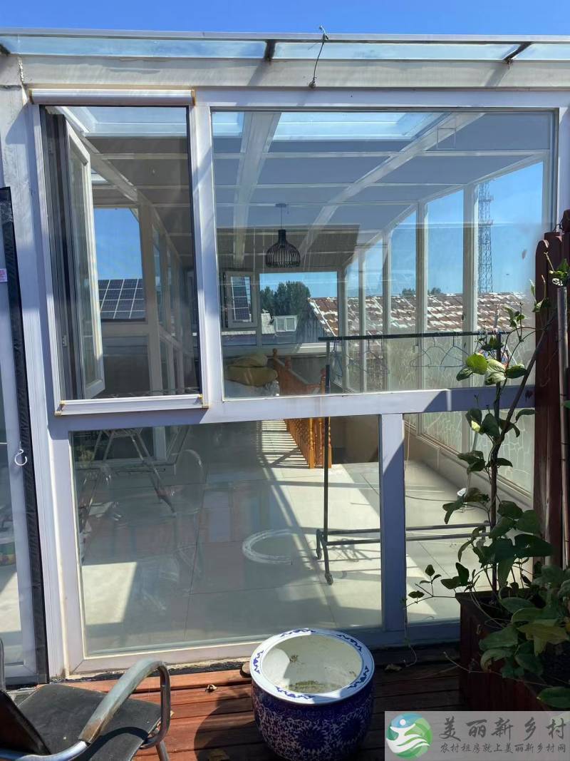 独院出租位于潮白河畔二层小楼带屋顶花园和车库，适合办公、会所、居住休闲
