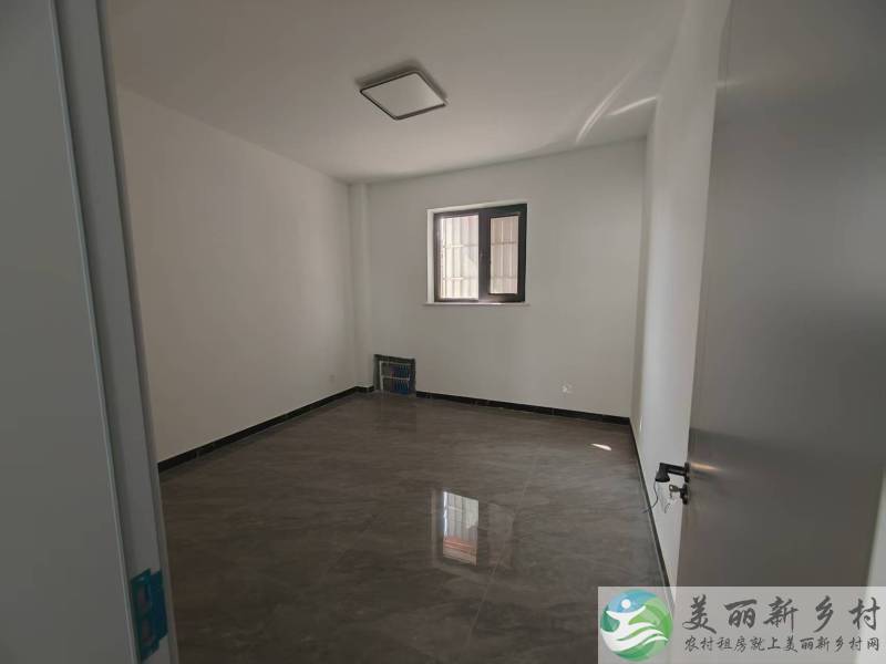 京平高速边新建二层双拼精装别墅出租