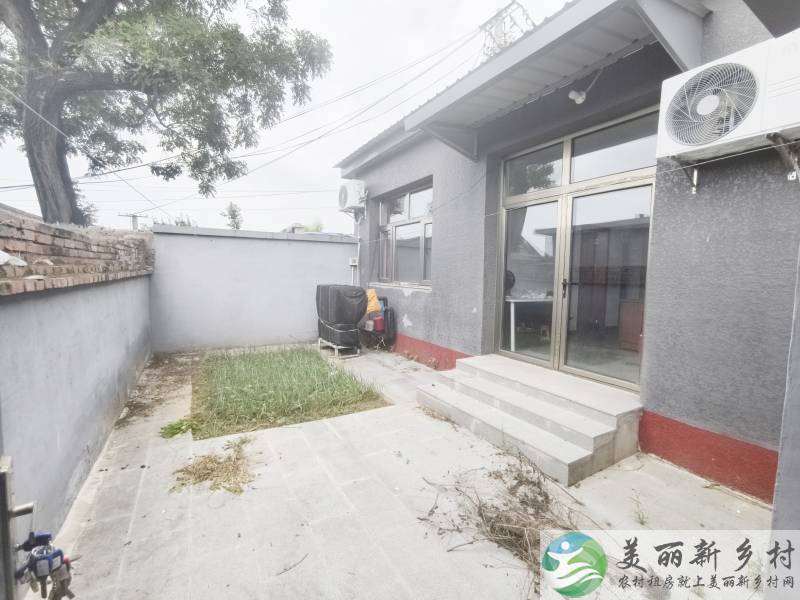 顺义北石槽，一室一厅一厨一卫。邻村边。