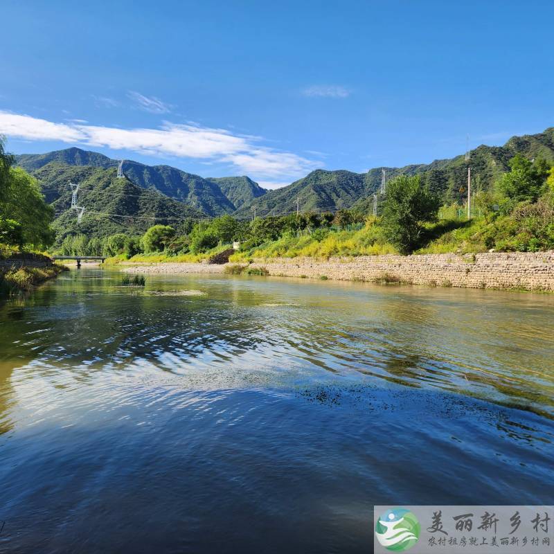 怀柔九渡河镇西四渡河村宅地基民房四合院出租