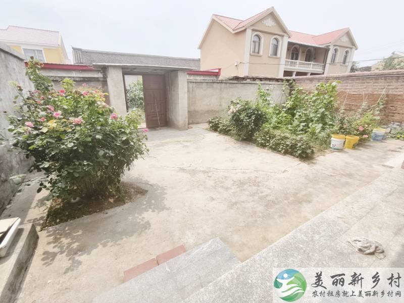 顺义马坡~六室三卫精装修。