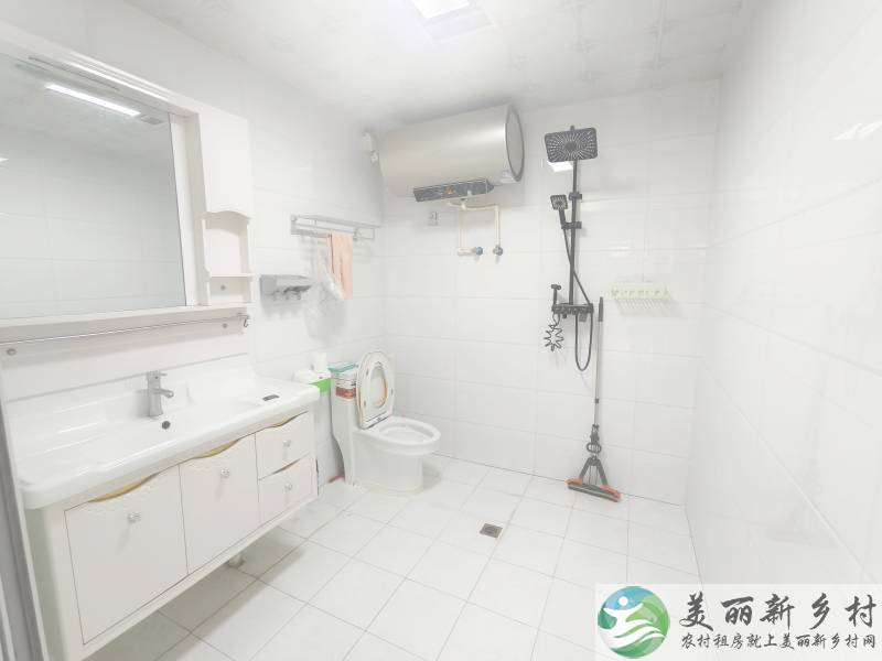 顺义区赵全营~三室一厅一厨一卫，精装修。