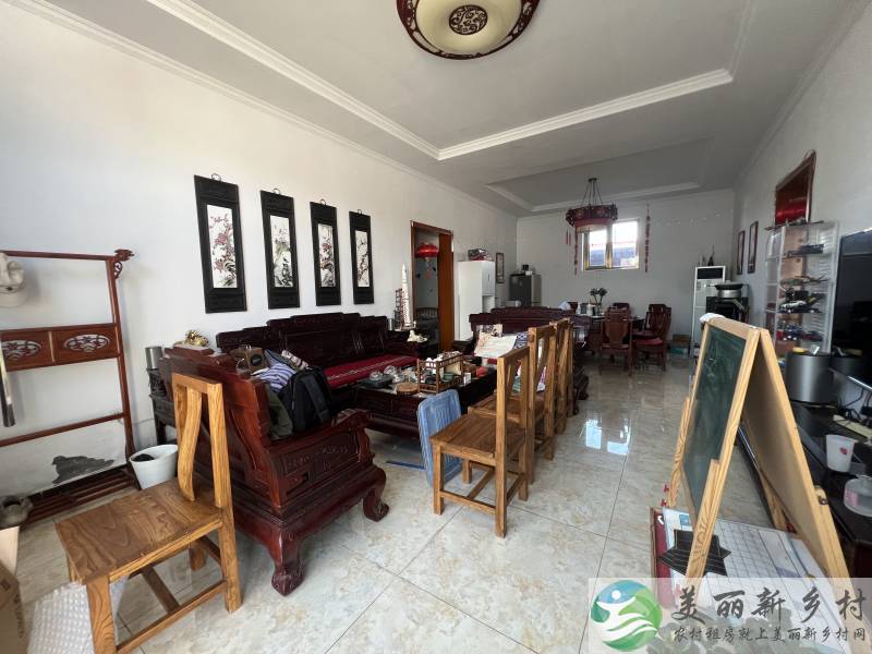 家具家电齐全，鱼塘菜地，地暖，