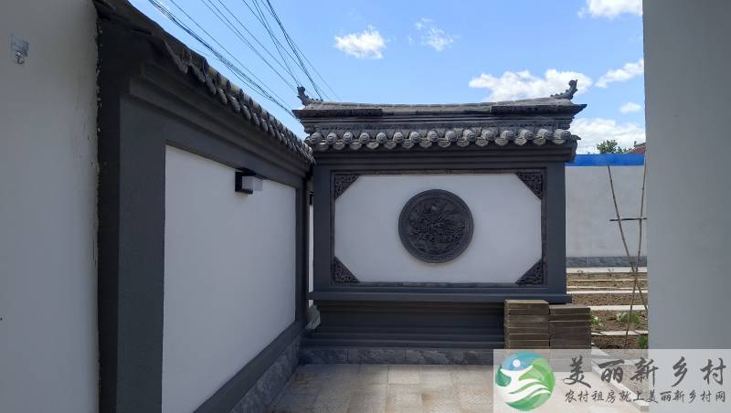 香营乡里仁堡村