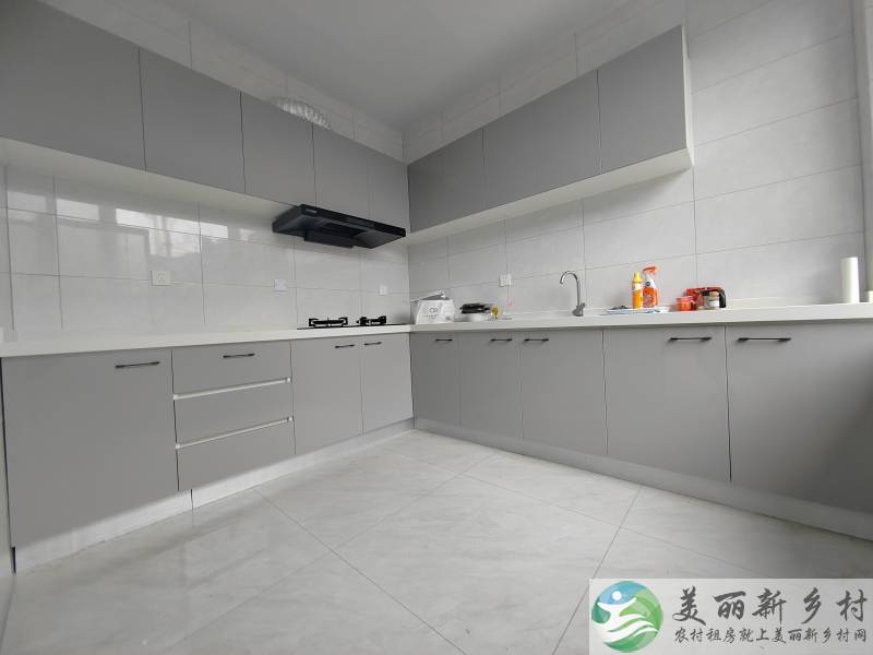 上风上水十三陵新出精装三合院-拎包入住房主直签可年付