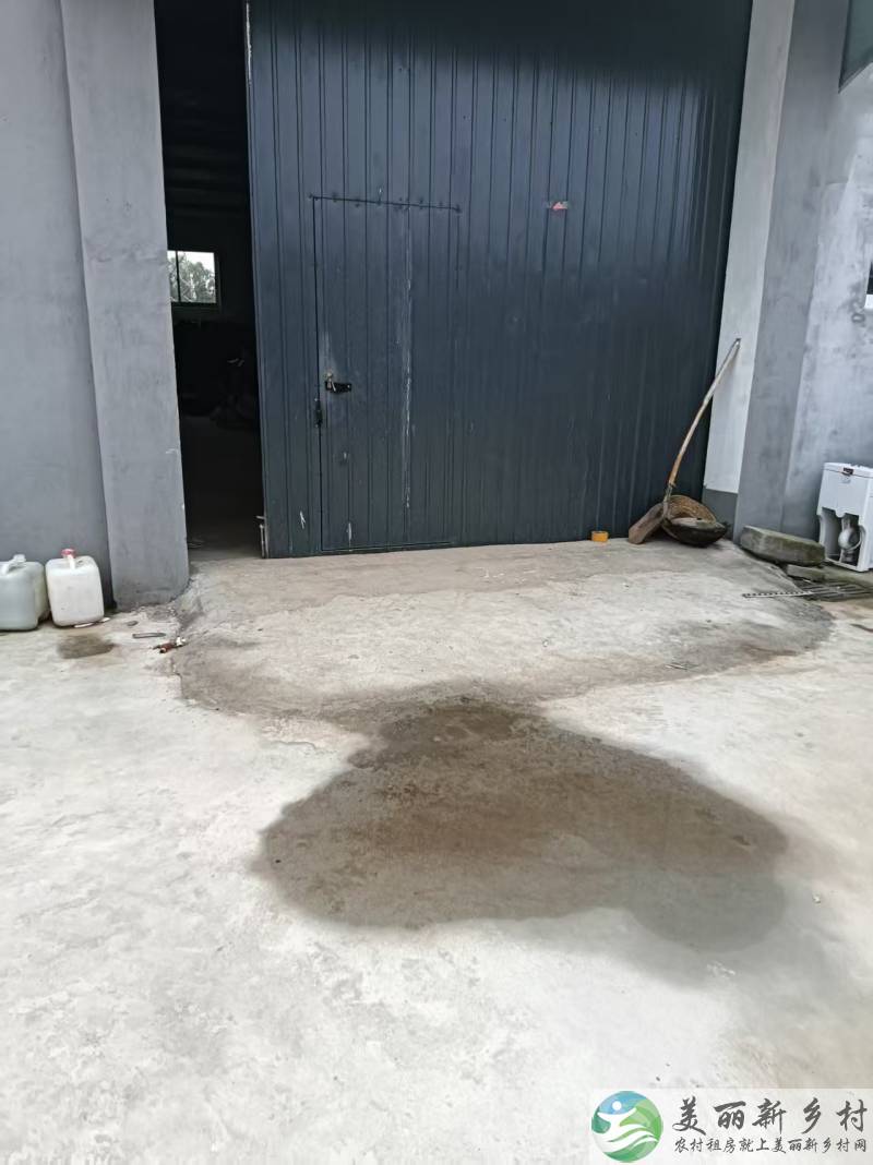 北京大兴榆垡一千多平厂房出租，带院子，600平厂房加800平院子，三间卧室一间室内卫生间