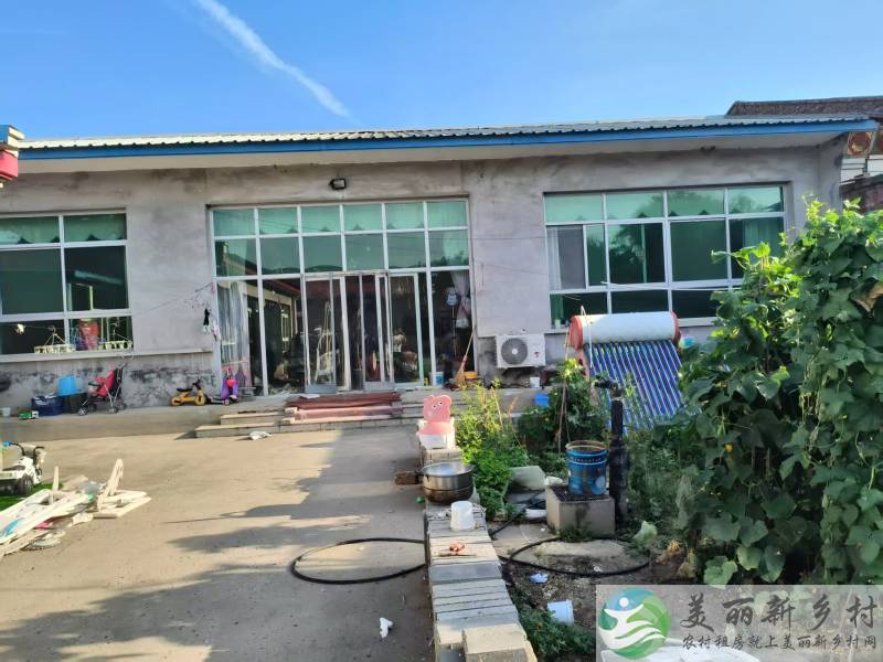 紧邻平谷线地铁齐心庄站出口1公里