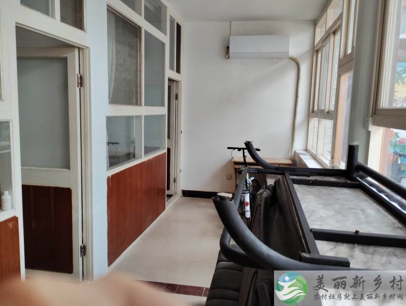 于家务回族乡四间卧室一间客厅（厨房卫生间不出屋）一个小院