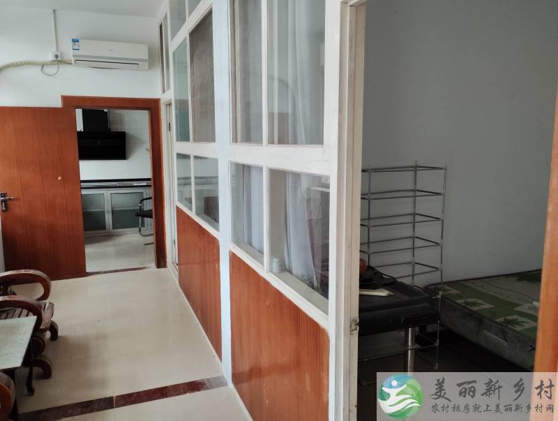于家务回族乡四间卧室一间客厅（厨房卫生间不出屋）一个小院
