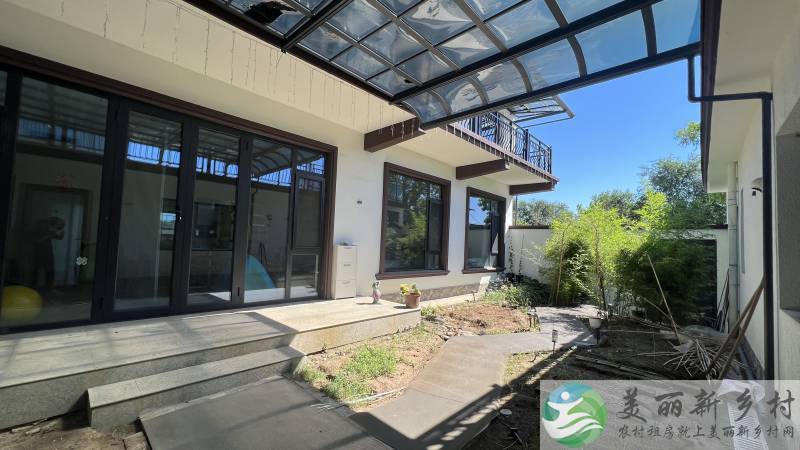 顺义李桥镇别墅带露台-八室四卫可办公自住工作室