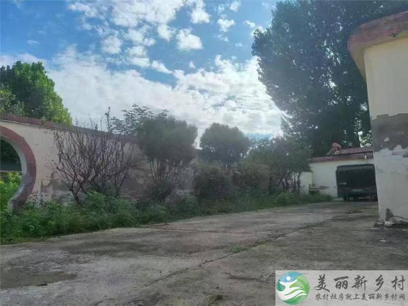 顺义南彩镇两亩大院-办公库房加工宠物寄养皆可