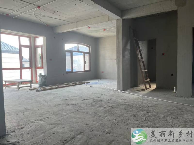 距离京平高速高速口2公里新建二层别墅