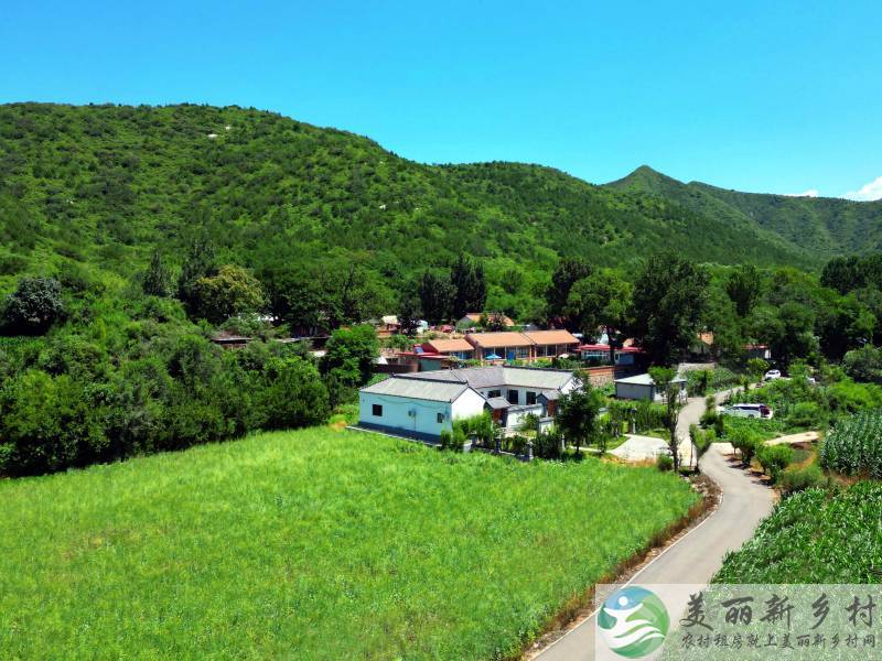 顺义舞彩浅山腹地 墨里山居新建独立双拼合院-2个独立专属车位+2亩私属农场+150平米外跨院花园+9.8米宽厅