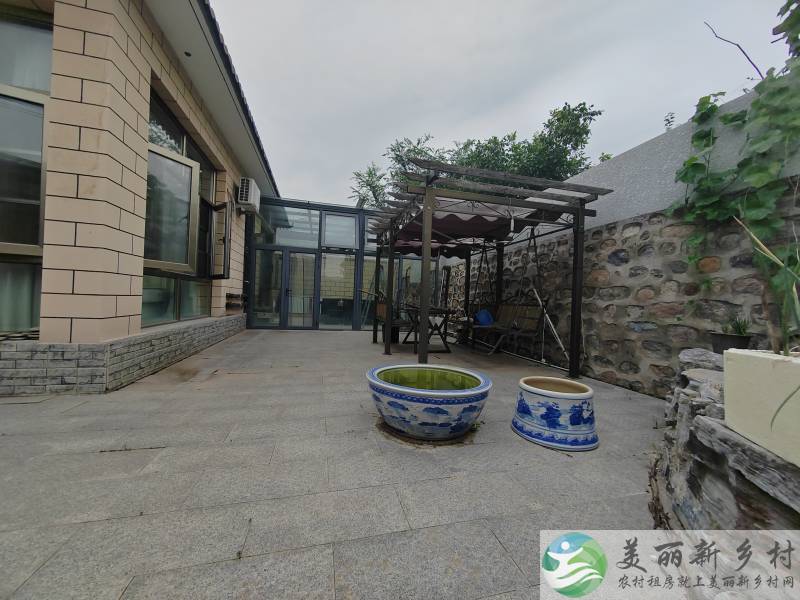 黄花城景区首席错落式庭院全精装大院--高档家私+拎包入住