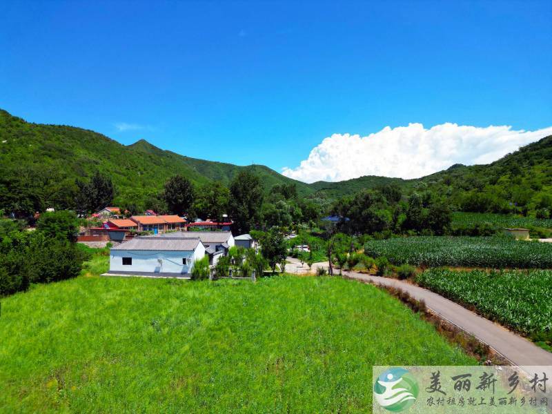 顺义舞彩浅山腹地 墨里山居新建独立双拼合院-2个独立专属车位+2亩私属农场+150平米外跨院花园+9.8米宽厅