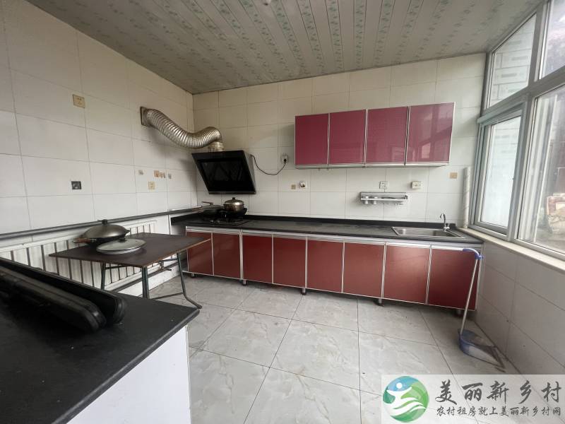 南彩二进院，车能进院，可以长租
