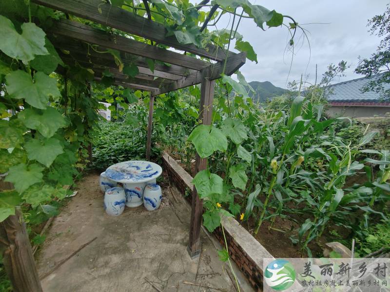 黄花城景区首席错落式庭院全精装大院--高档家私+拎包入住