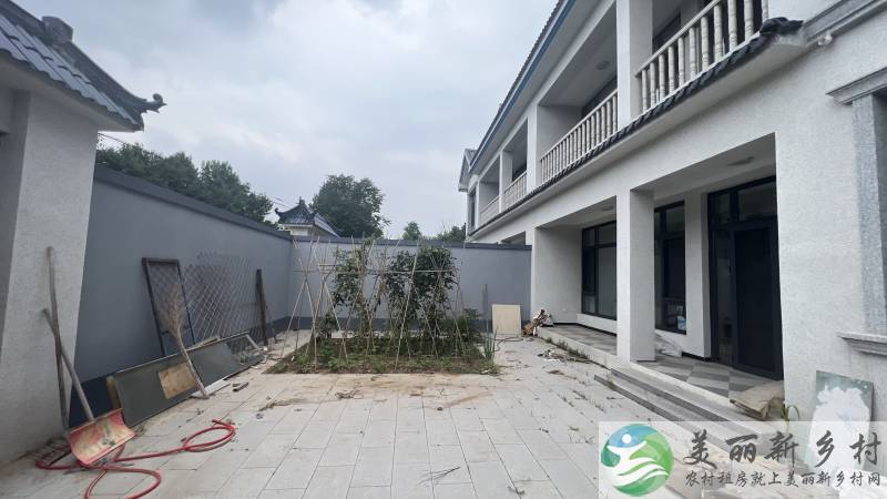 顺义赵全营联排别墅首租-四室两厅品质装修