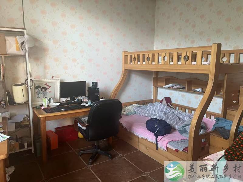 紧邻北京，紧邻高速口，涞水新城