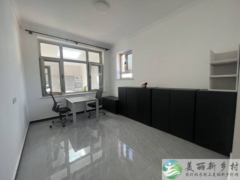 南彩四室俩卫，车能进院，独立电卡