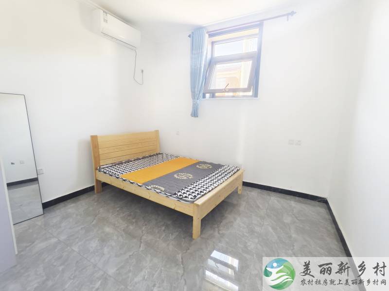顺义马坡~五室两卫，门口好停车。