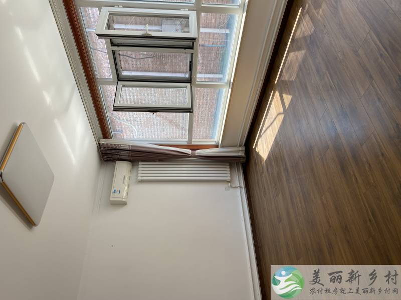 独院出租位于潮白河畔二层小楼带屋顶花园和车库，适合办公、会所、居住休闲