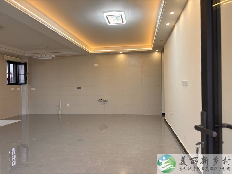 桥梓镇二层自建房出租