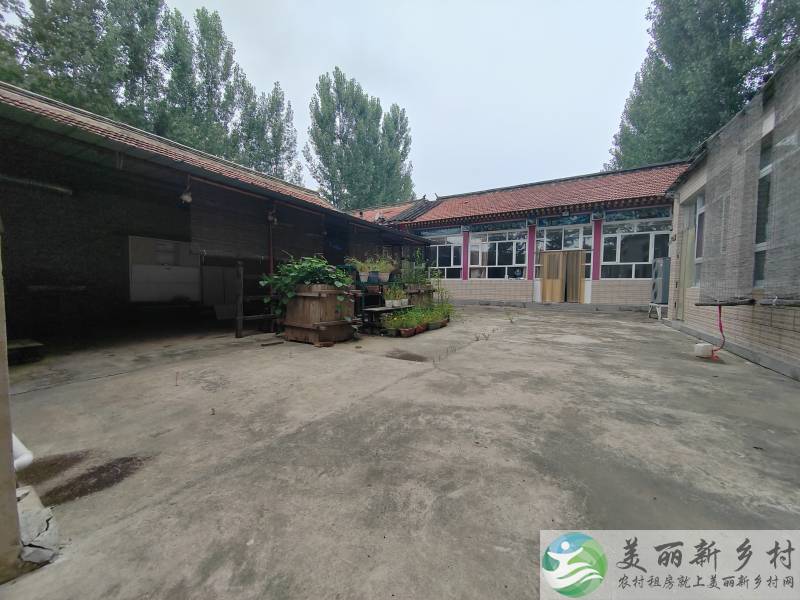 10分钟上京平-独立把边树林环绕两进小院-拎包入住