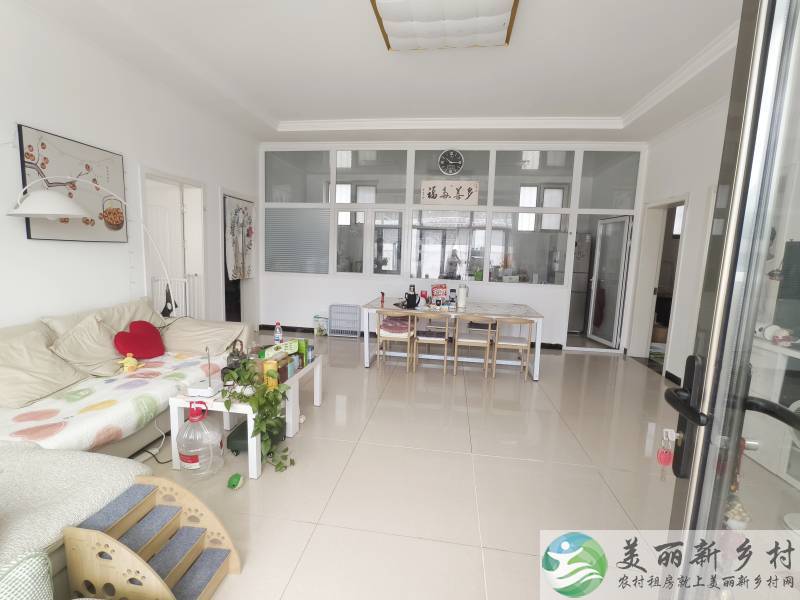 顺义高丽营周边~三室一卫，邻高速口。
