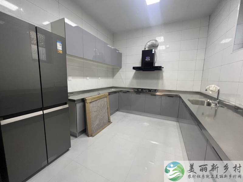 南彩独栋二层，民水民电，七室两卫三卫