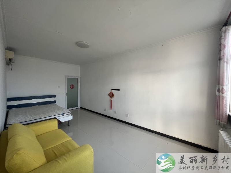 杨镇大院，办公项目部，车能进院