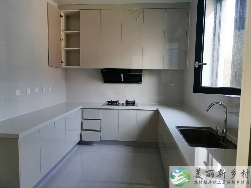 北京顺义李桥镇苏庄村二层新建别墅院子出租
