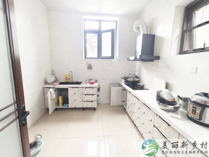 顺义赵全营~3室4厅两卫，民水民电好停车