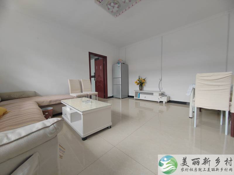 水长城景区院内有大树的稀缺大院-拎包入住