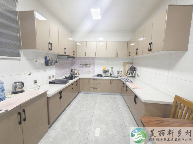 顺义区北石槽~4室两卫，精装修实木家具