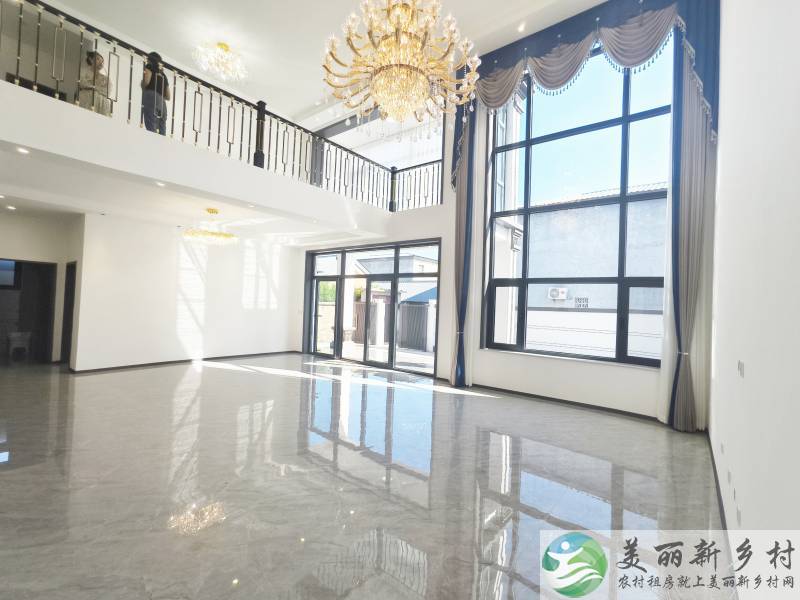 顺义区赵全营~精装修，客厅镂空。