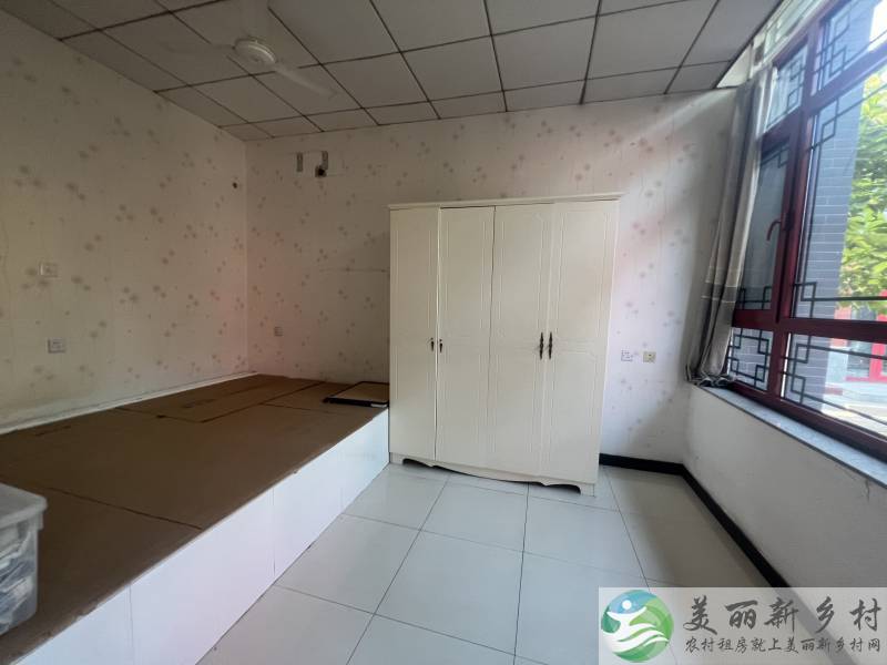 顺义李桥中式三合院，院内可以停车