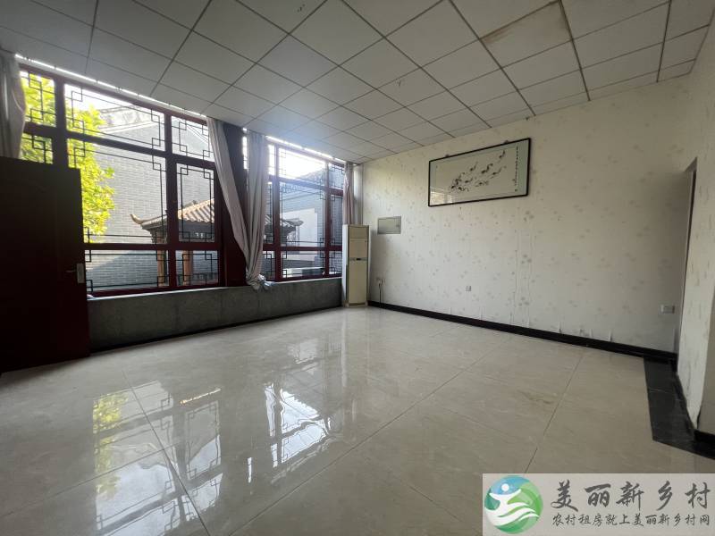 顺义李桥中式三合院，院内可以停车