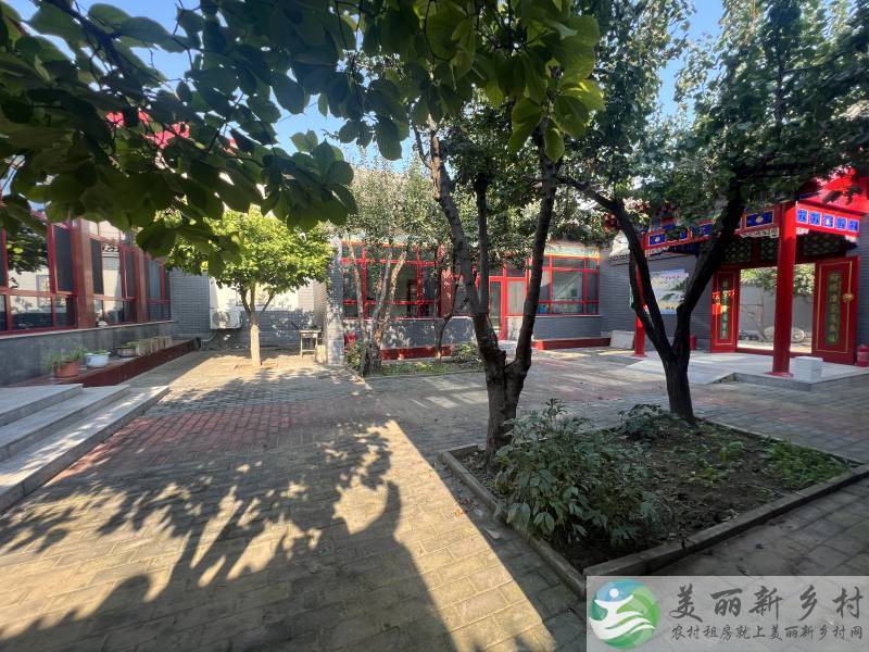 顺义李桥中式三合院，院内可以停车