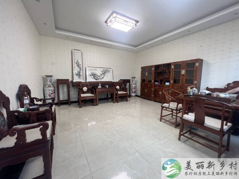 顺义李桥中式三合院，院内可以停车