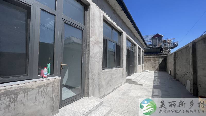 顺义李桥镇四居新房小院-门口停车场全地暖无遮挡