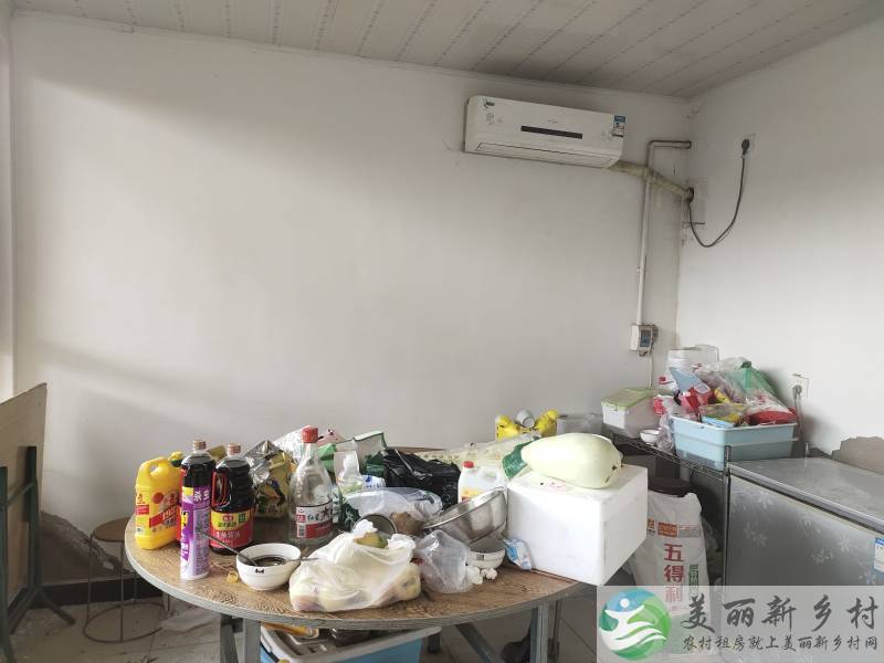 怀柔区坤鹏靠山临水大院出租