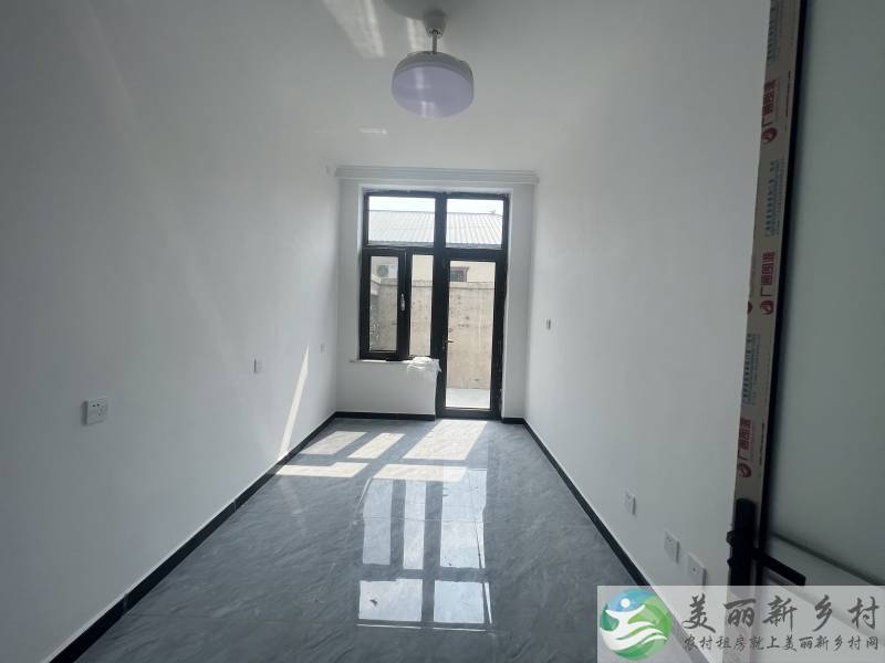 李桥新房院子，四室一厅一卫，