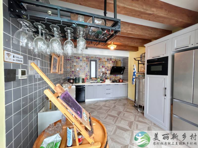 北京怀柔黄花城水长城景区艺术家四居院子，超大观景露台，院后15分钟上长城，院前有青山绿水